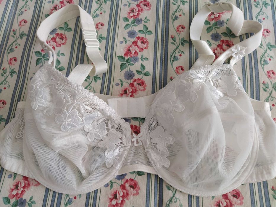 Soutien branco rendado Rosa Faia tamanho 85-C