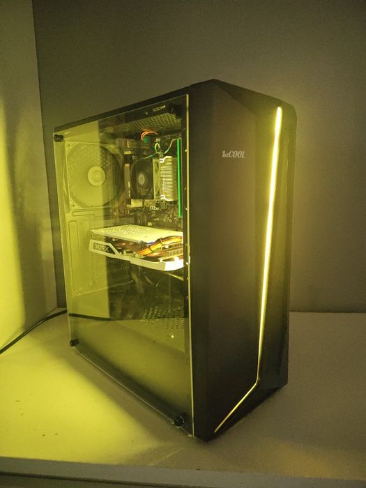 Ryzen 5 / 16GB / RADEON 8GB / 512G SSD / Win11