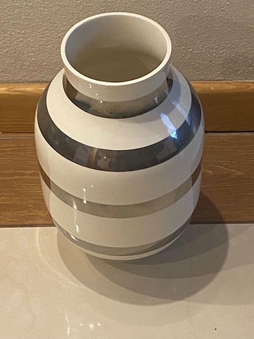 Sprzedam wazon ceramiczny KAHLER