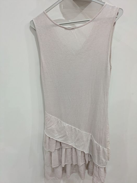 Vestido bege para senhora