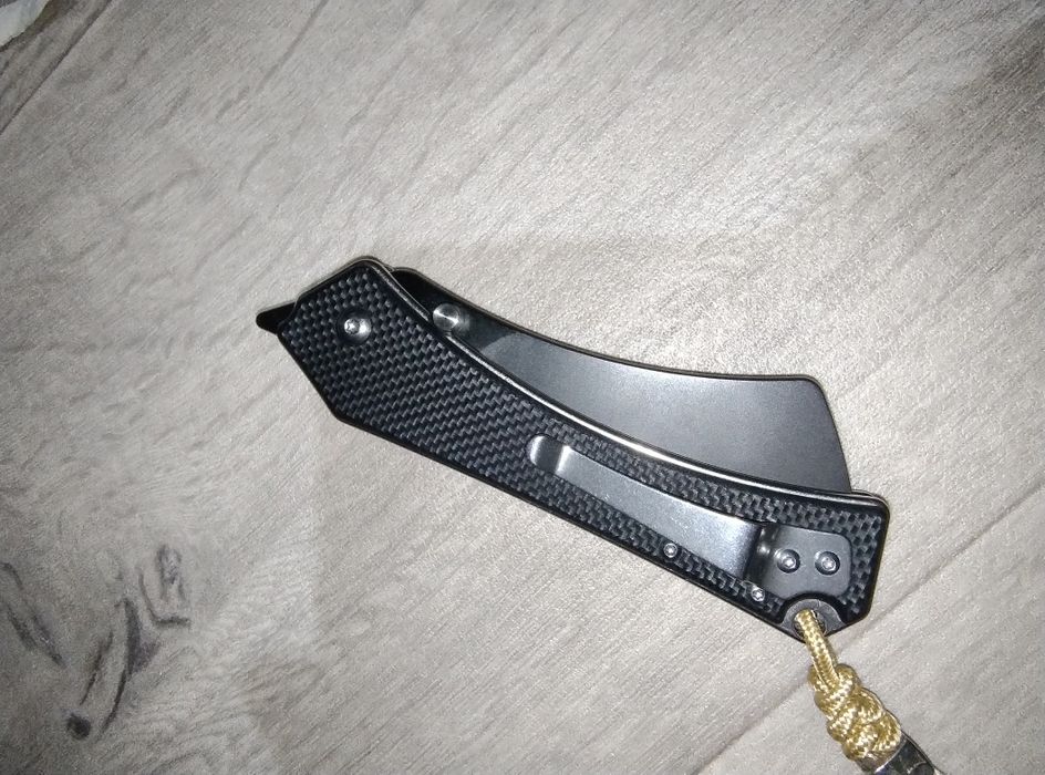 Складний, новий.