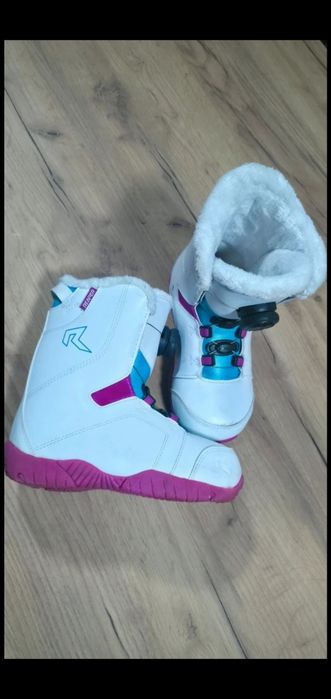 Buty snowboardowe 33