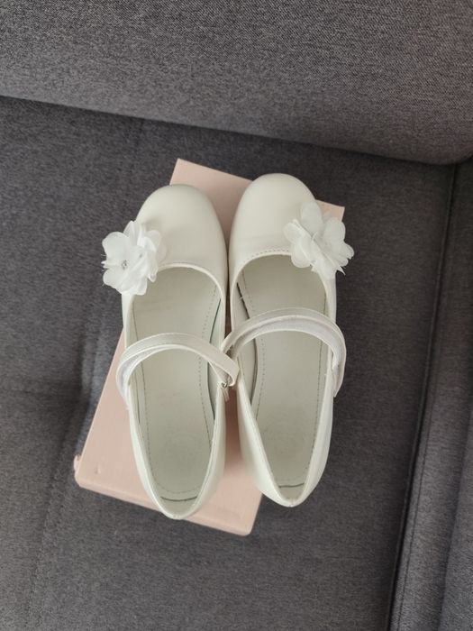 Baletki białe, buty komunijne 35