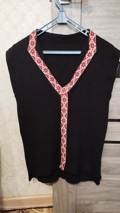 Подарую речі 48 розмір