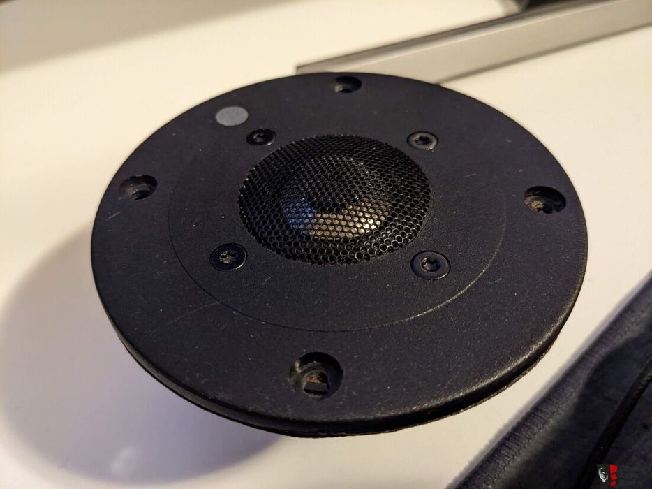 MB Quart  твитера