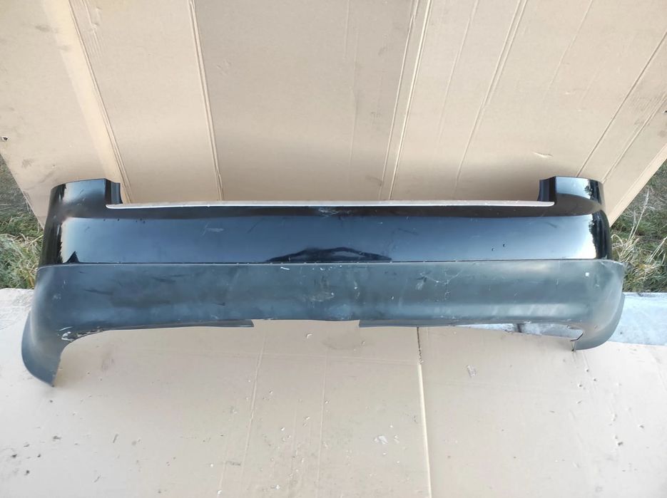 ZDERZAK TYŁ TYLNY AUDI A4 B6 KOMBI  CZARNY WYSYŁKA !!!