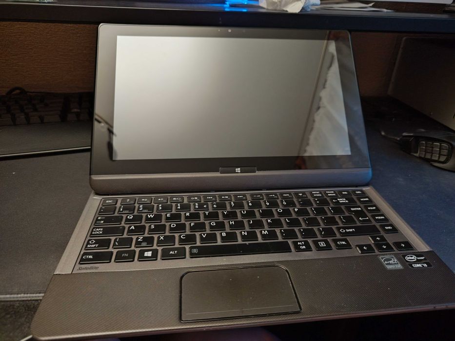 Toshiba Satellite U920t - laptop i tablet w jednym - USZKODZONE!