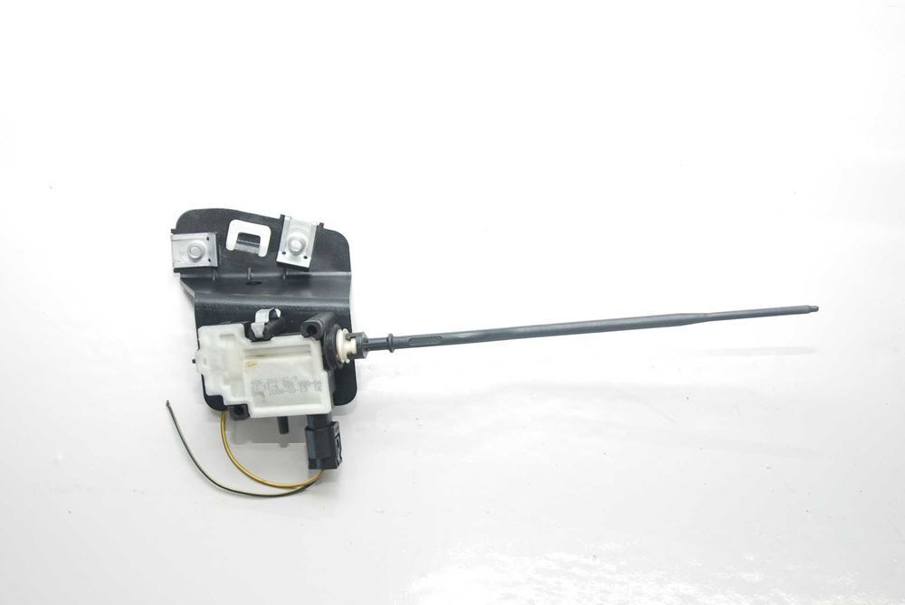 Mini Cooper S R56 siłownik zwalniający klapkę wlewu paliwa