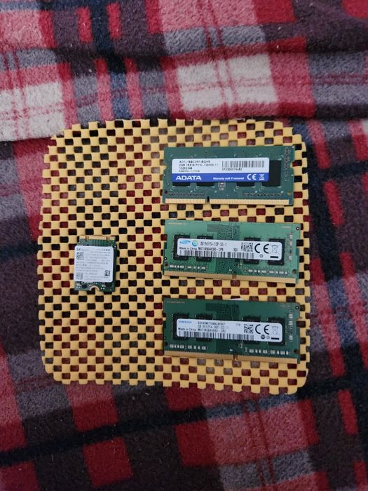 Продам Ssd Nvme 256 gb и память DDR4 и DDR3