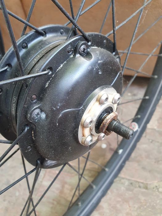 Bafang E-Bike Roda Dianteira 700c 36V