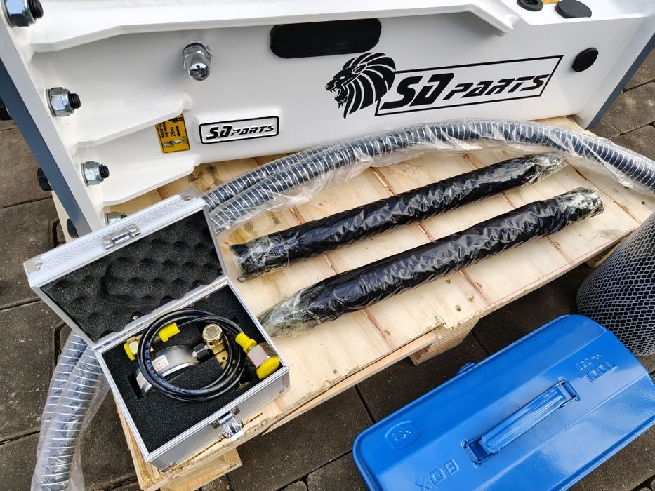 Młot hydrauliczny 135kg do mini koparki