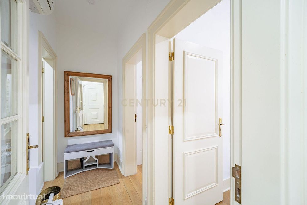 Elegante Apartamento T3 Renovado no Centro Histórico de Lisboa – Rua d