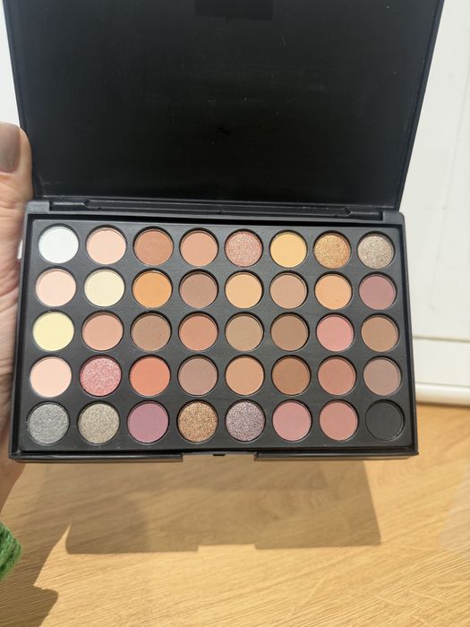 Тіні нові 40 кольорів