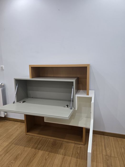 Consola para sala ou hall