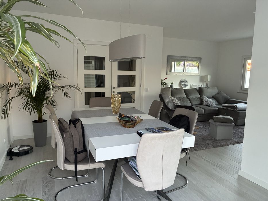 Excelente Moradia T4 com piscina privada