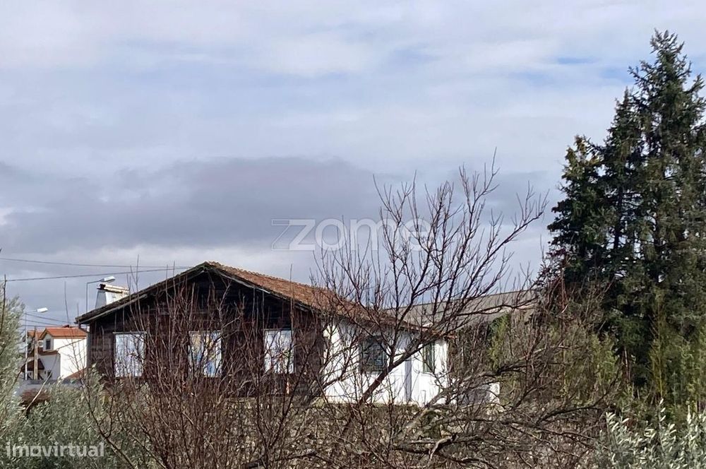 Moradia para restauro na Covilhã