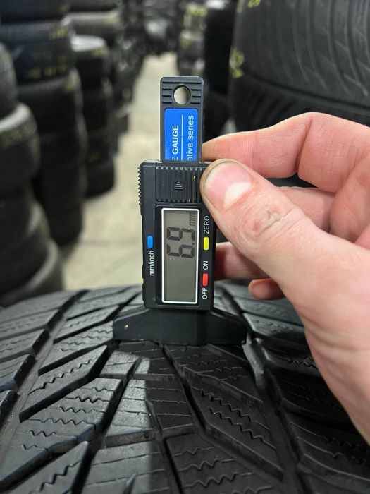 Шини Зимові 235х55хR17 Hankook Winter I*Cept Evo3 x / 2 Шт 6.9мм