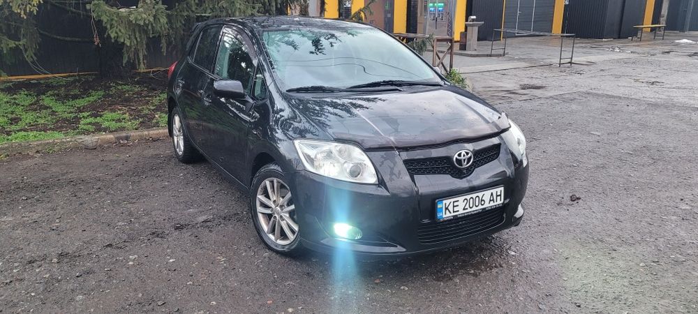 Toyota ayris 2009 г.в. 1.8, 147 л.с.