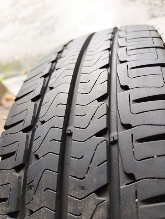 ## 225 75 R16CP ## Michelin letnie