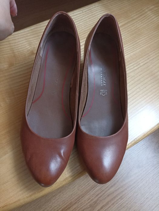 Czółenka 38 Marco Tozzi skórzane