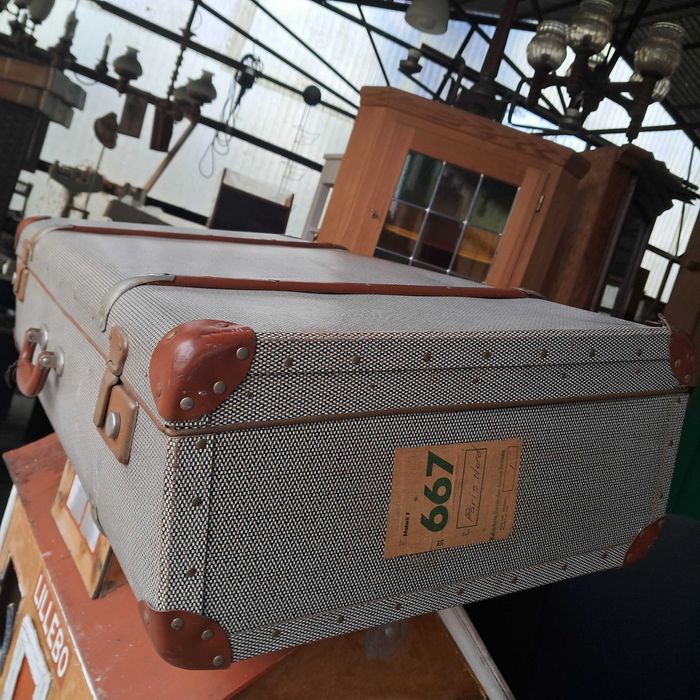 walizka stara duża w bdb stanie głęboki PRL