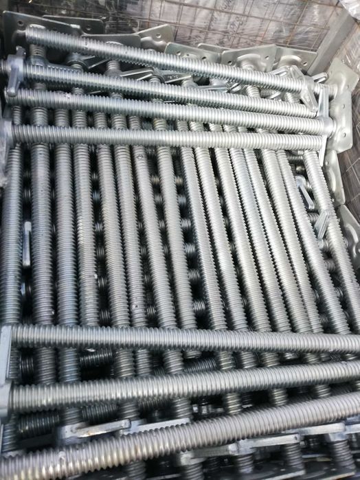 Rusztowanie fasadowe system plettac 300 m2 Wyprzedaż