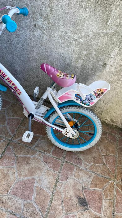 Bicicleta menina