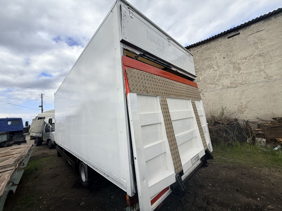 MAN LE 8.125 2001 року, гідроборт
