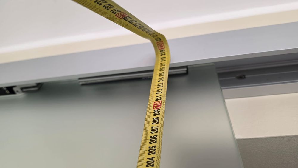 Naścienne podwójne drzwi przesuwne 2 x - szkło hartowane i aluminium