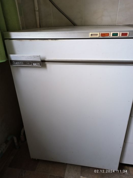 Морозильник бытовой "Бирюса-14" 4х камерная