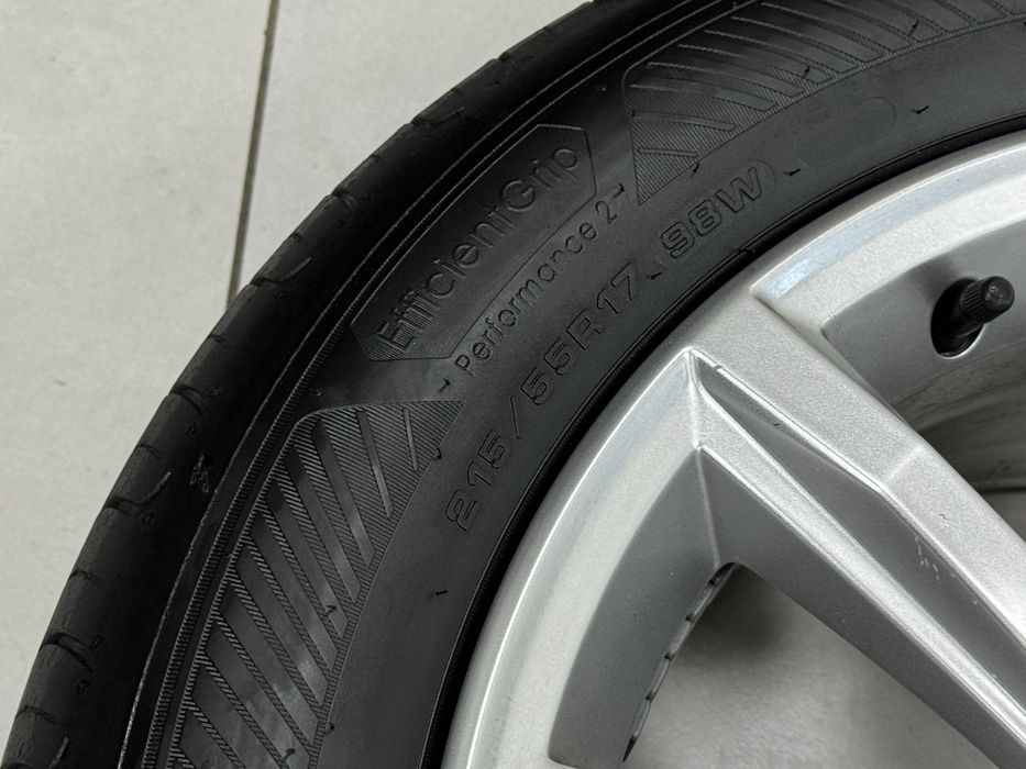 Колеса шини диски в зборі volkswagen 215 55 17