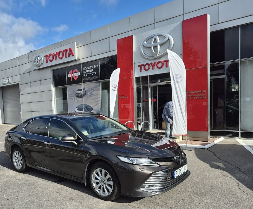 TOYOTA CAMRY  2018 2.5газ/бензин