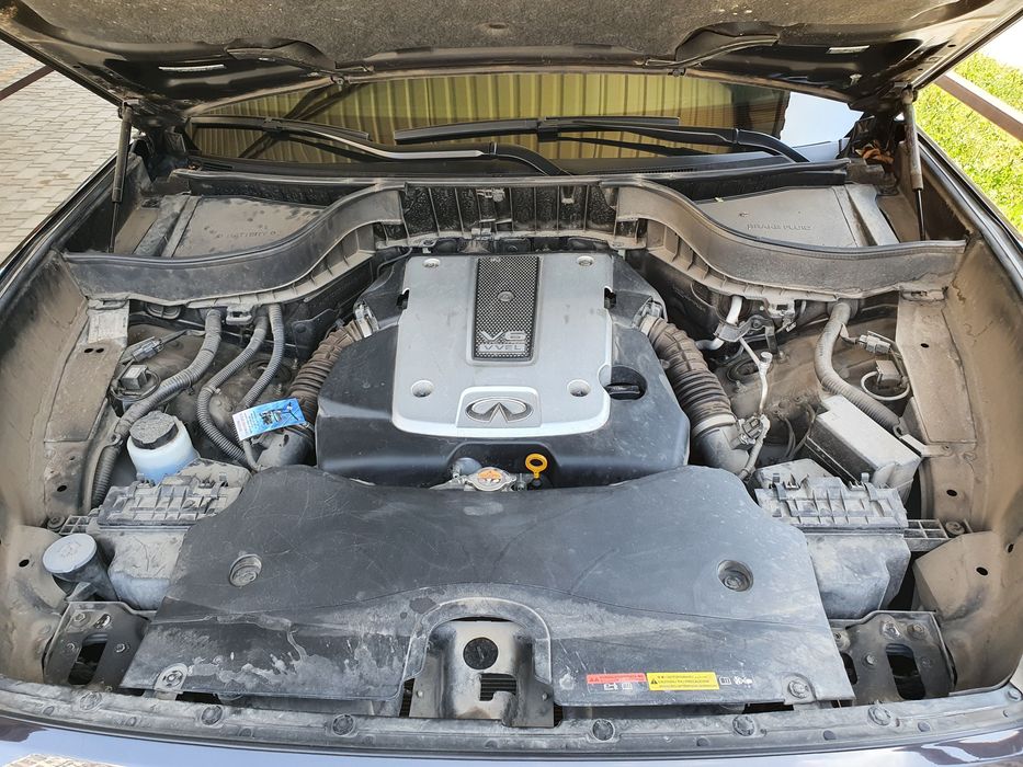 Infiniti FX 37S продам