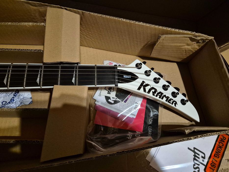 Gitara kramer nite v plus