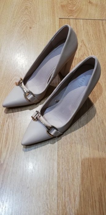 Buty eleganckie Mohito jak Nowe