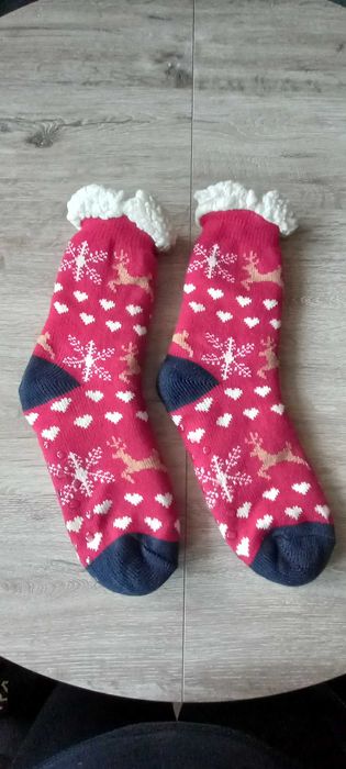 Skarpety z motywem świątecznym