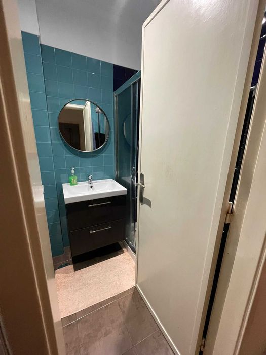 Quarto individual na Quinta da Conchas (Lumiar) com despesas incluídas