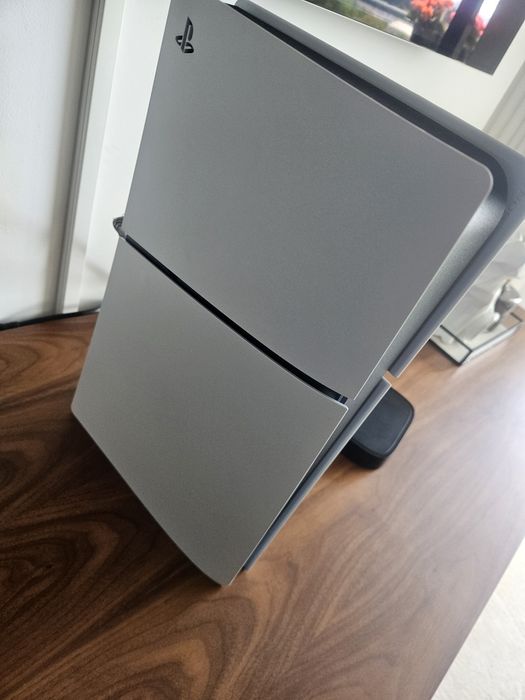 Ps5 standard + 2 comandos