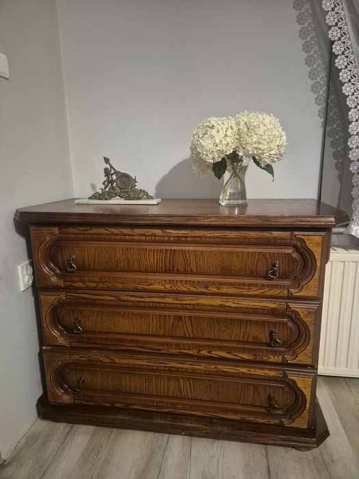 Sprzedam meble komoda, witryna, obrazem,  cena do negocjacji