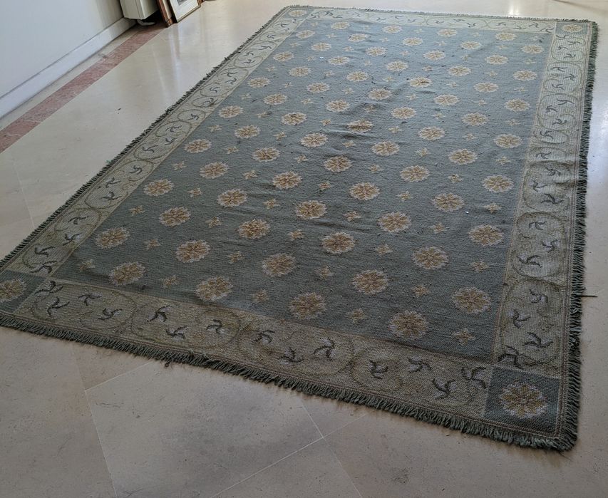 Tapete de Arraiolos 3m X 2m em bom estado