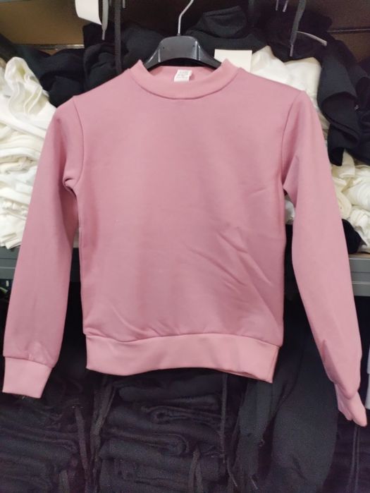 Sweat criança 4 Euros.                       Só para REVENDA
