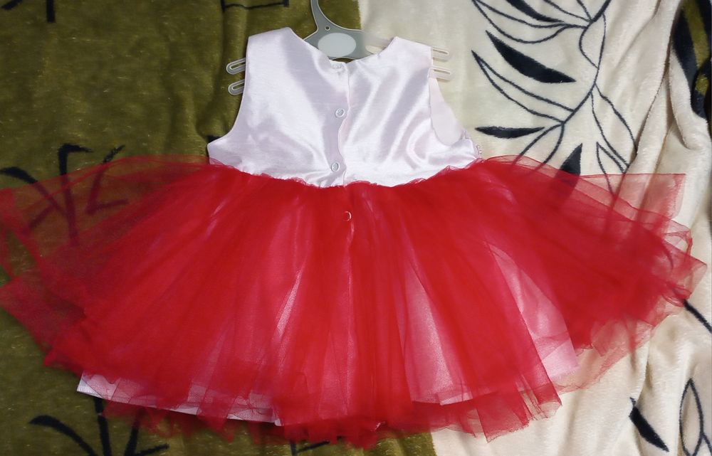 Продам святкову сукню,плаття,платечко