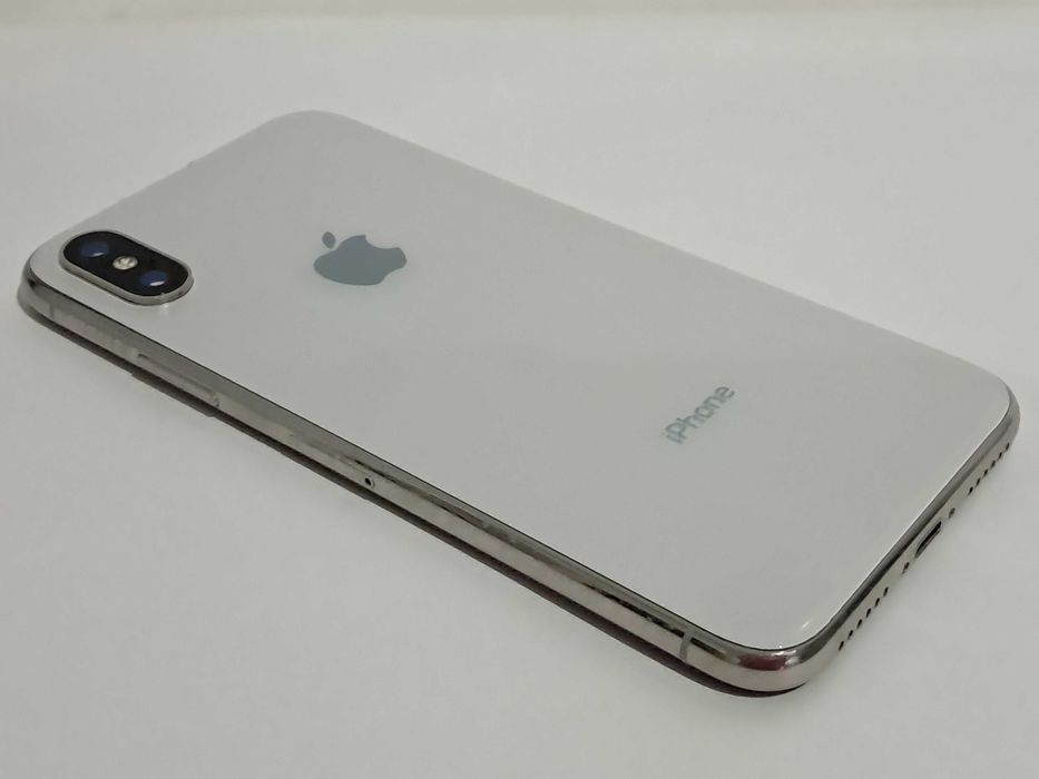 Smartfon Apple iPhone X 3 GB / 64 GB 4G (LTE) srebrny bateria 100%