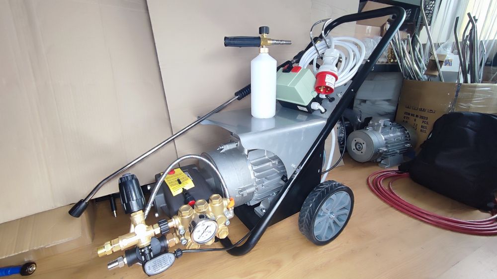 Мийка високого тиску, Karcher. АВД 7.5кВт 200 бар, 21л Mazzoni MMD