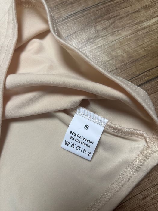 Młodzieżowy top rozmiar S