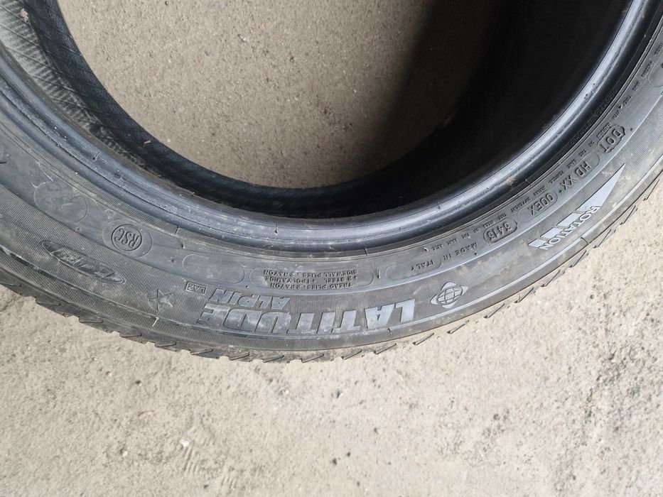 шини зима 255 50 R19 Michelin Latitude Alpin LA2 RunFlat
