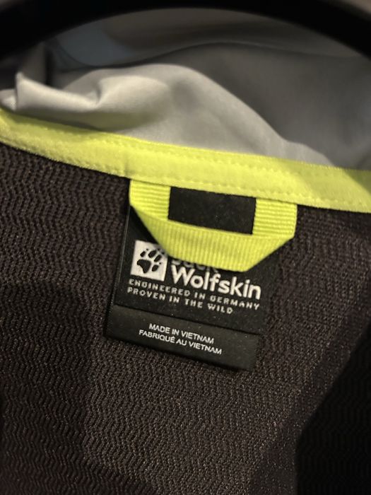 Kurtka Jack Wolfskin nowa trekking M