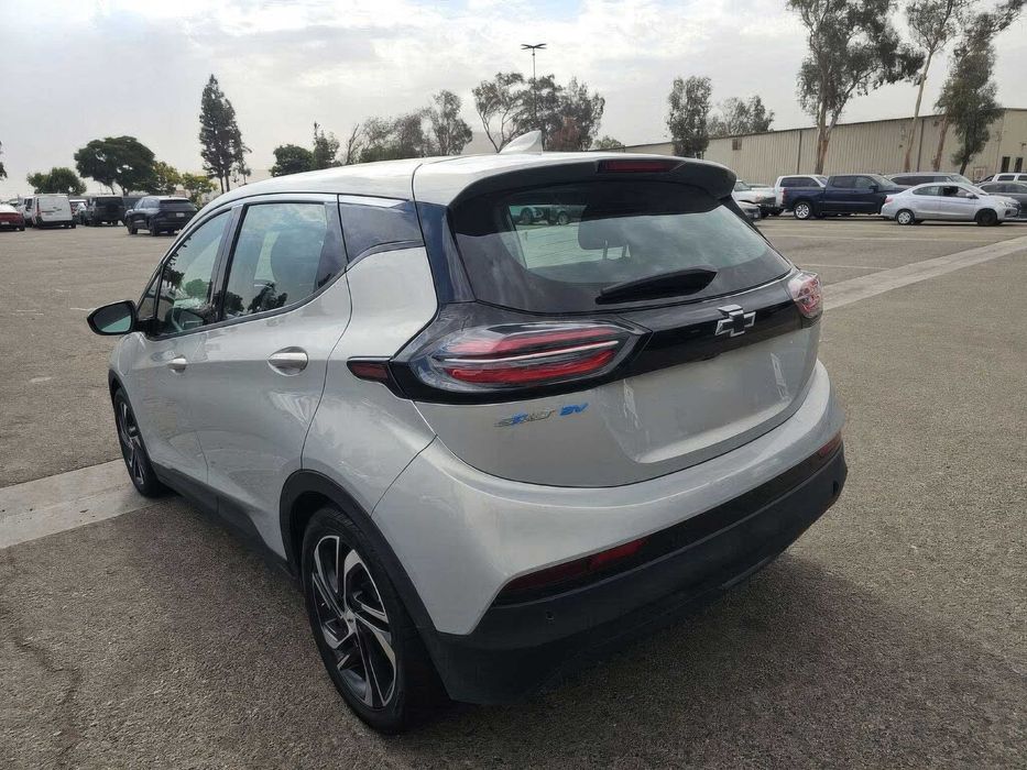 Chevrolet Bolt EV 2LT      2023