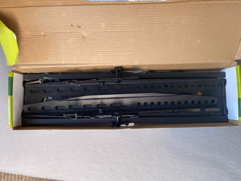 Uniwersalny uchwyt ścienny do TV 32-55” z regulacją