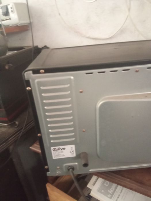 Forno elétrico Quilive impecável!